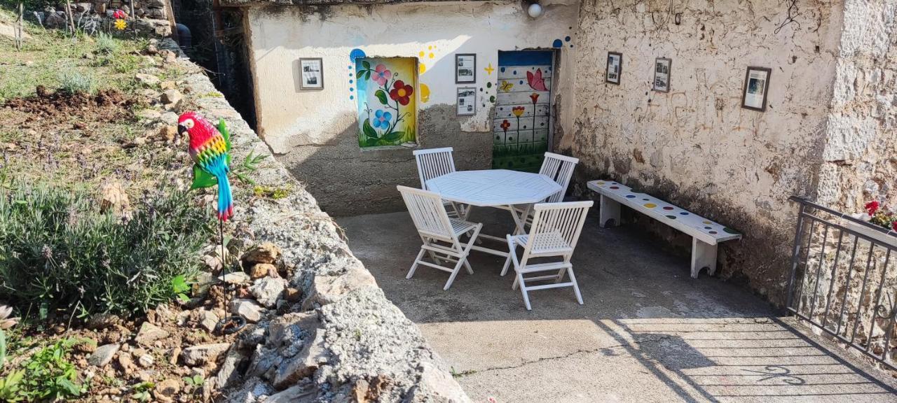 Dika Apartment Bar Exterior photo